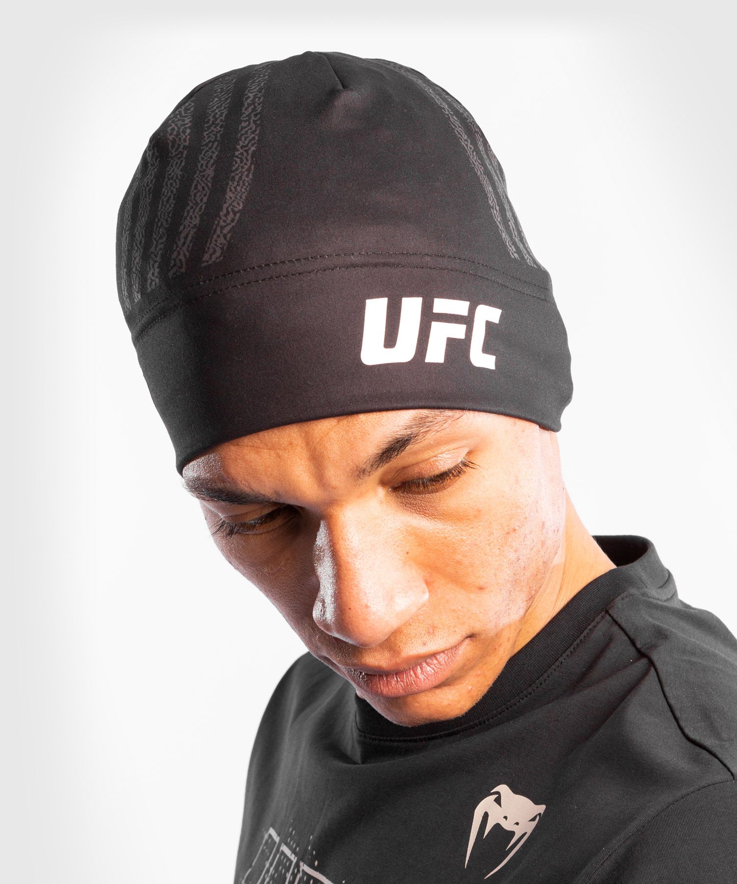 UFC Venum AUTHENTIC FIGHT NIGHT Sapka, Fekete/Fehér