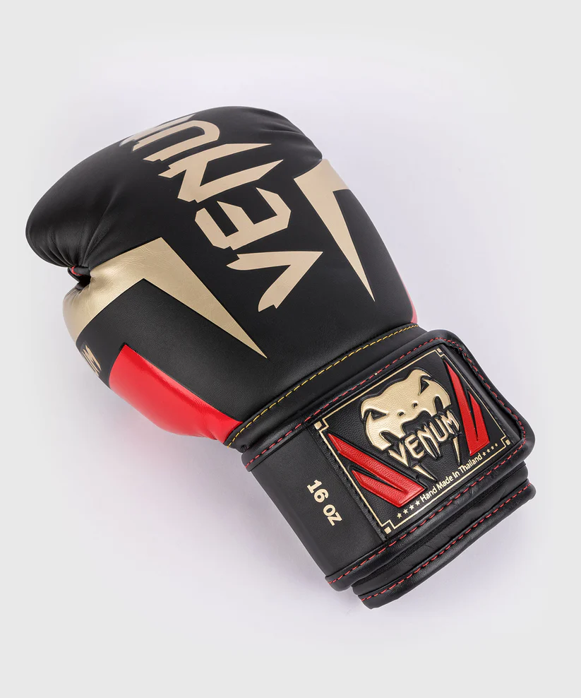 VENUM ELITE Boxkesztyű, Fekete/Arany/Piros 