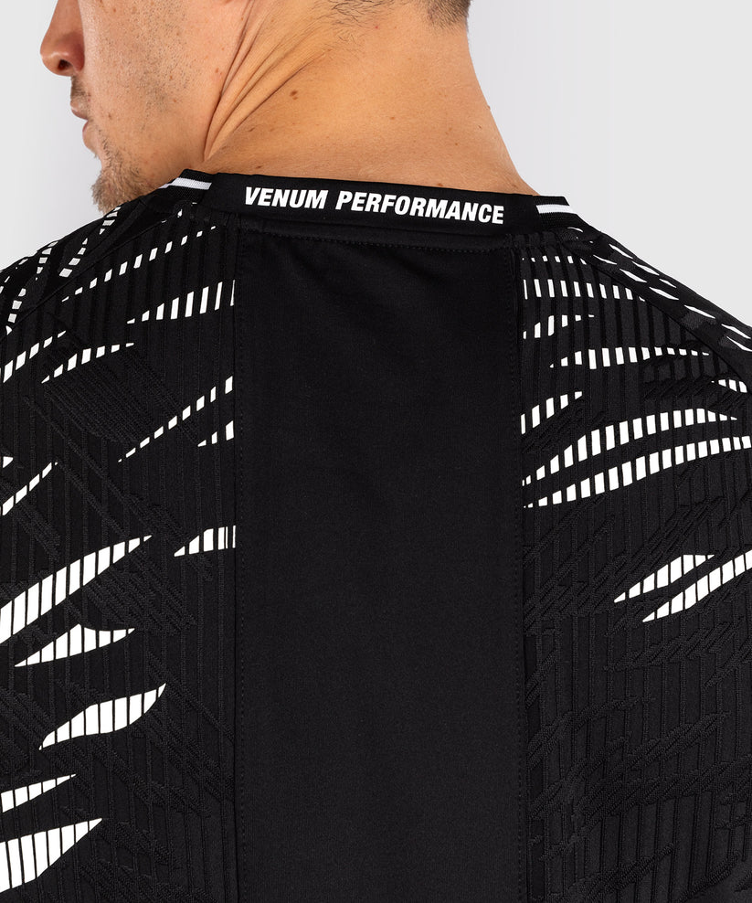 UFC FUSION By Venum AUTHENTIC FIGHT NIGHT Dry Tech póló, Fekete/Fehér