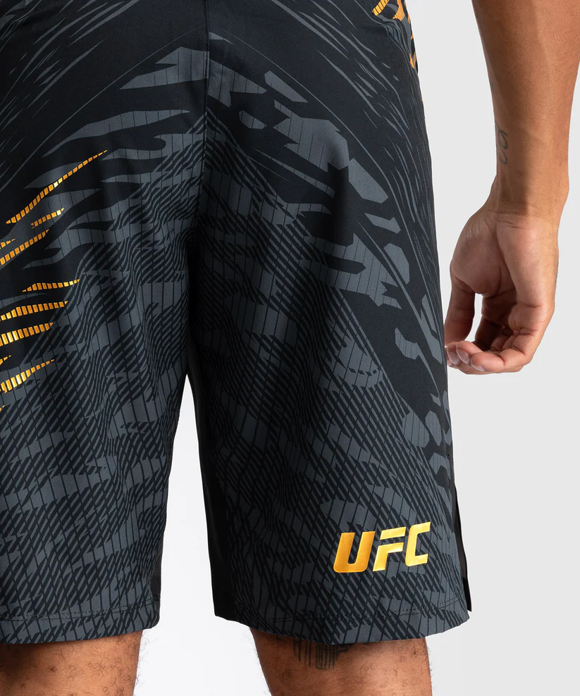 UFC FUSION By Venum AUTHENTIC FIGHT NIGHT Fightshort, Long Fit, Champion